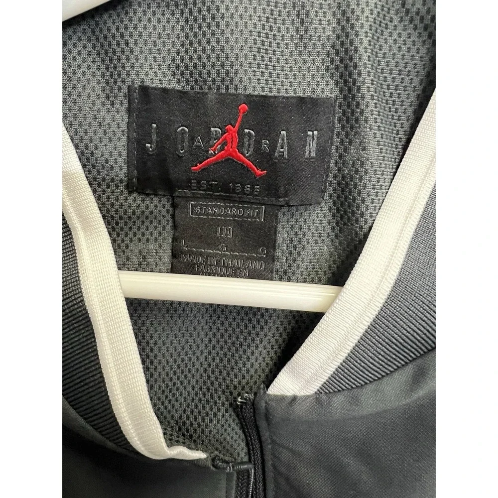 Jordan Brand Mens Grey Short Sleeve Windbreaker Quarter Zip Pullover CV5858-06 L